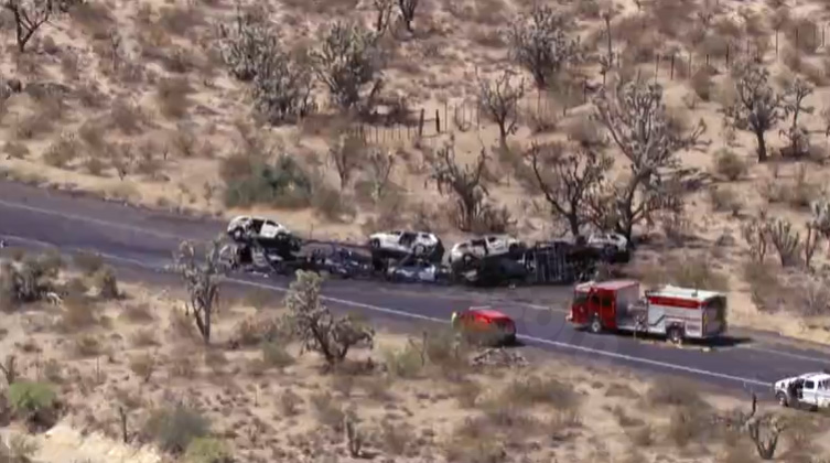 Deadly crash involving car hauler near Wickenburg shuts down U.S. 93