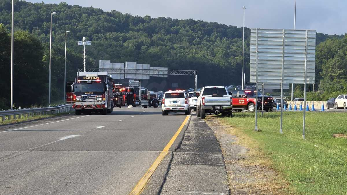 Pelham police close I-65 off-ramp after fatal wreck at Exit 246