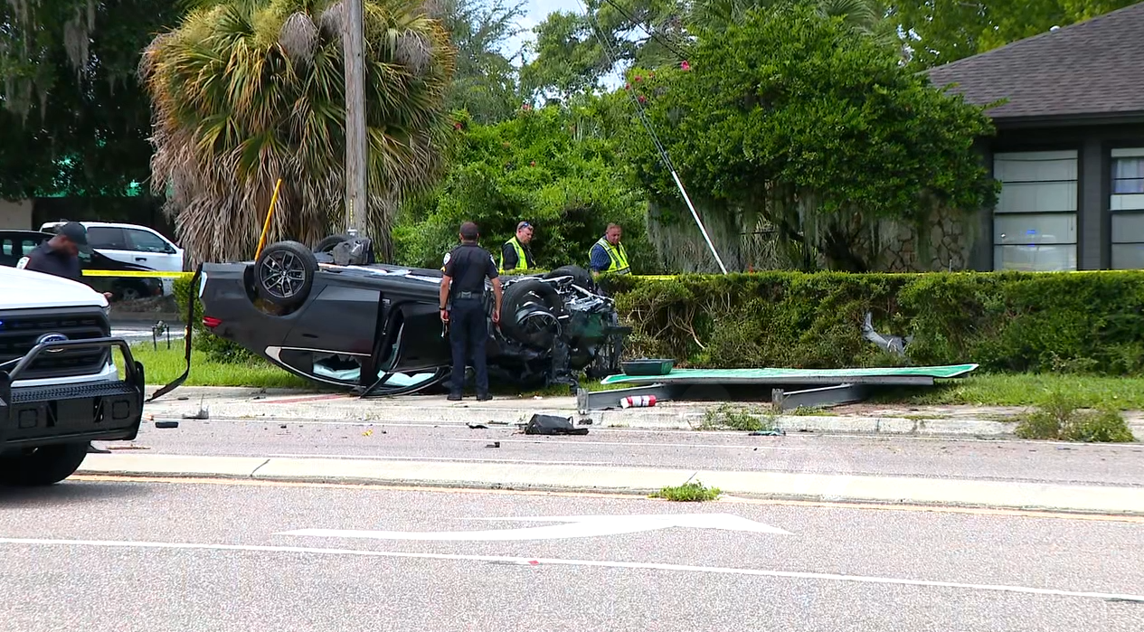 U.S. 17-92 closed due to deadly crash; 2 people killed, 1 hurt, officials say