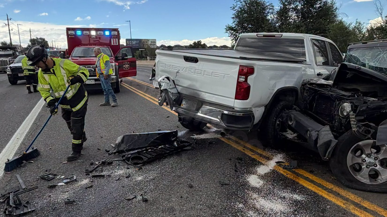 2 injured after multi-vehicle crash in Adams County