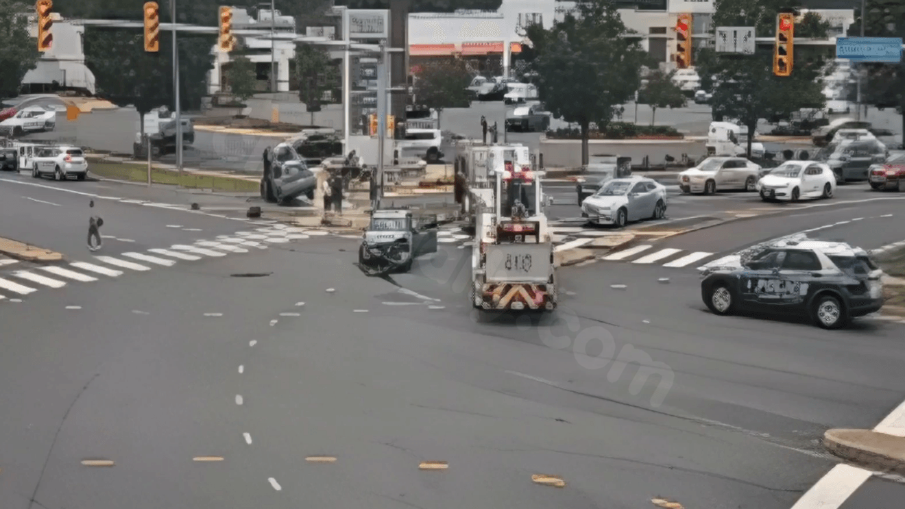 3 pedestrians, including teen girl, hurt after car leaves road in Fairfax County crash