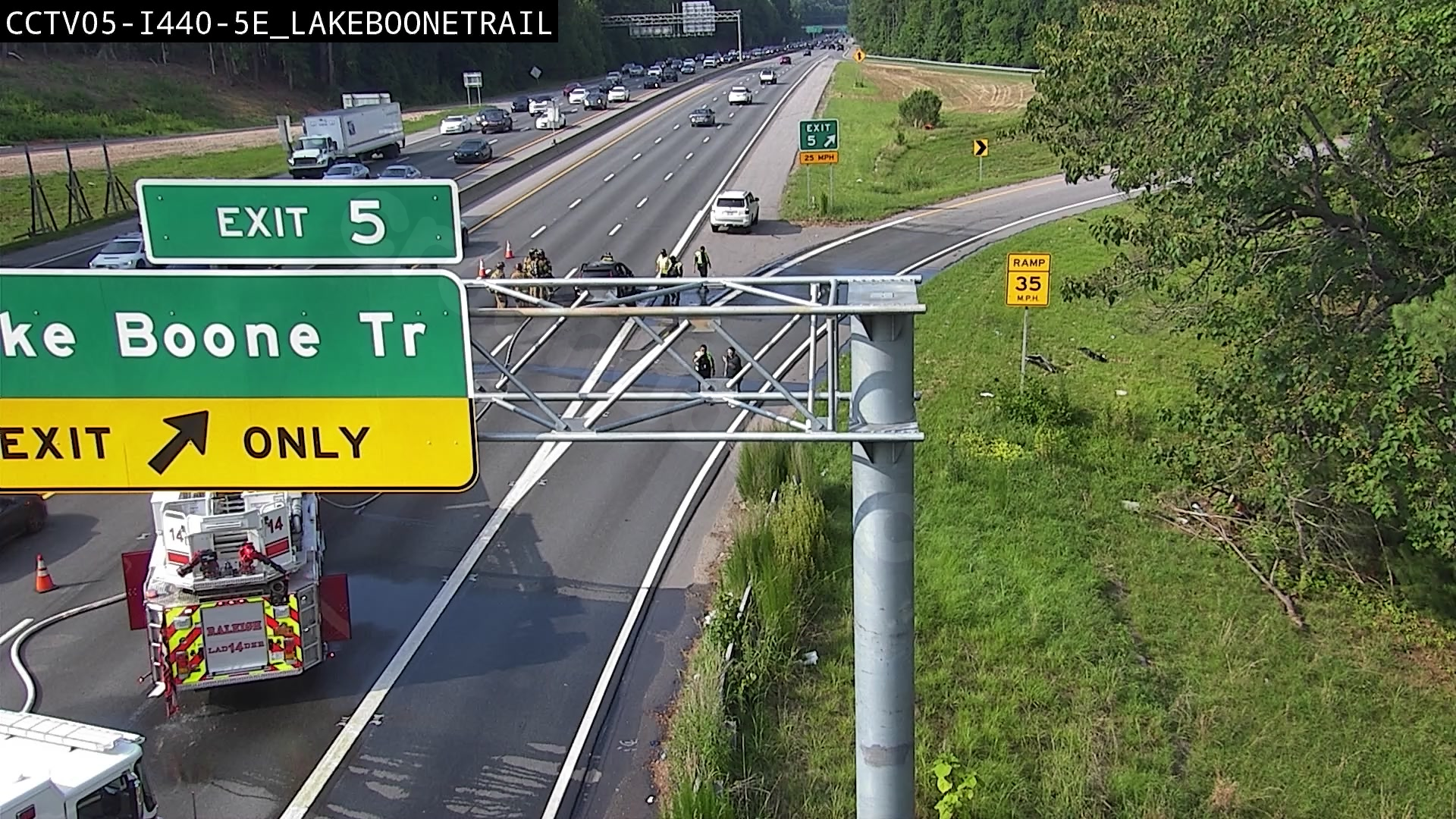 Eastbound I-440 lanes reopen after crash near Lake Boone Trail in Raleigh, NCDOT says