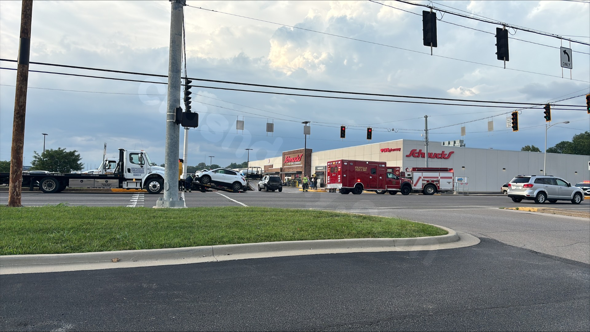 Accident reported on south Green River Road