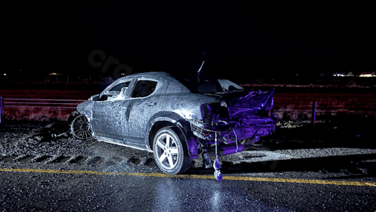 Wanted fugitive taken into custody after Mona police chase ends in crash, shelter-in-place
