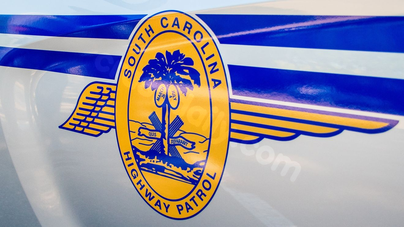 1 dead, 2 taken to the hospital after 3-car crash in rural Colleton County: SCHP