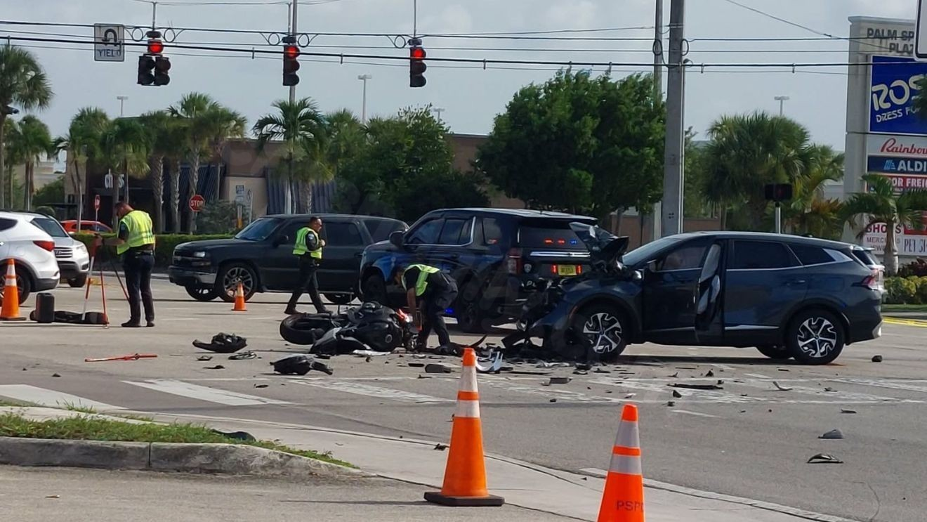 1 dead after motorcycle, SUV crash in Palm Beach County