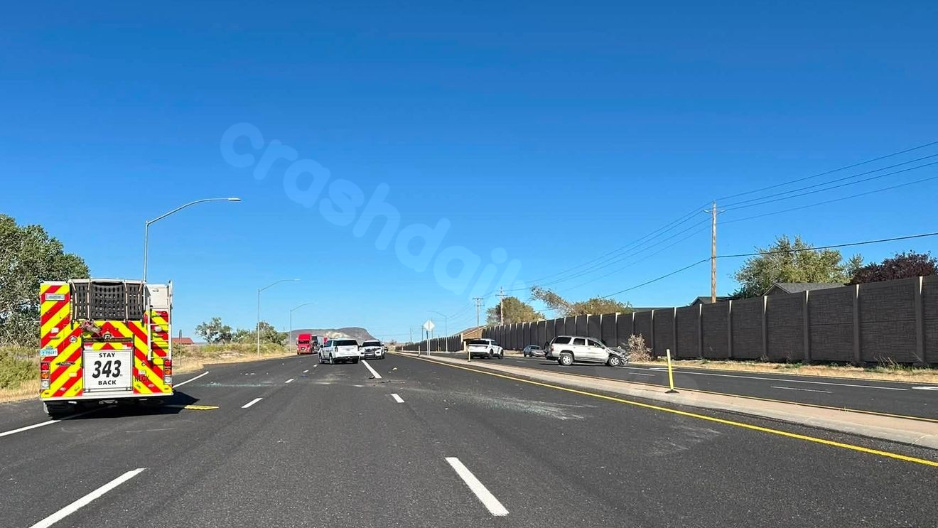 Two air ambulances called after rollover crash ejects person on US 50-A in Fernley