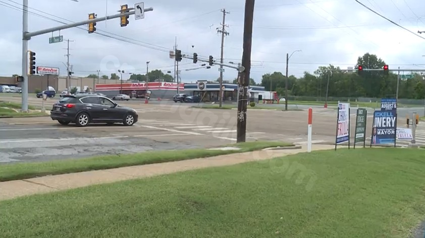 Man, woman killed in South Memphis crash