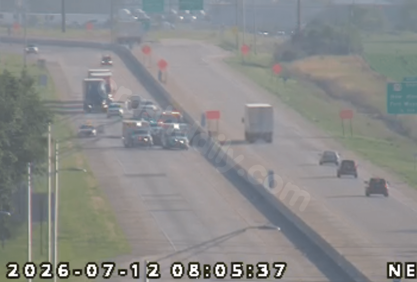 Multi-car crash on I-469 stops southbound traffic