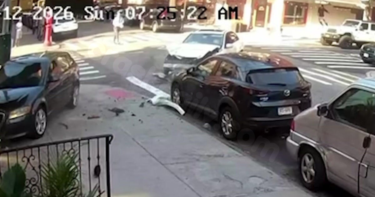 Video shows wrong-way driver cause chain-reaction crash into Brooklyn deli
