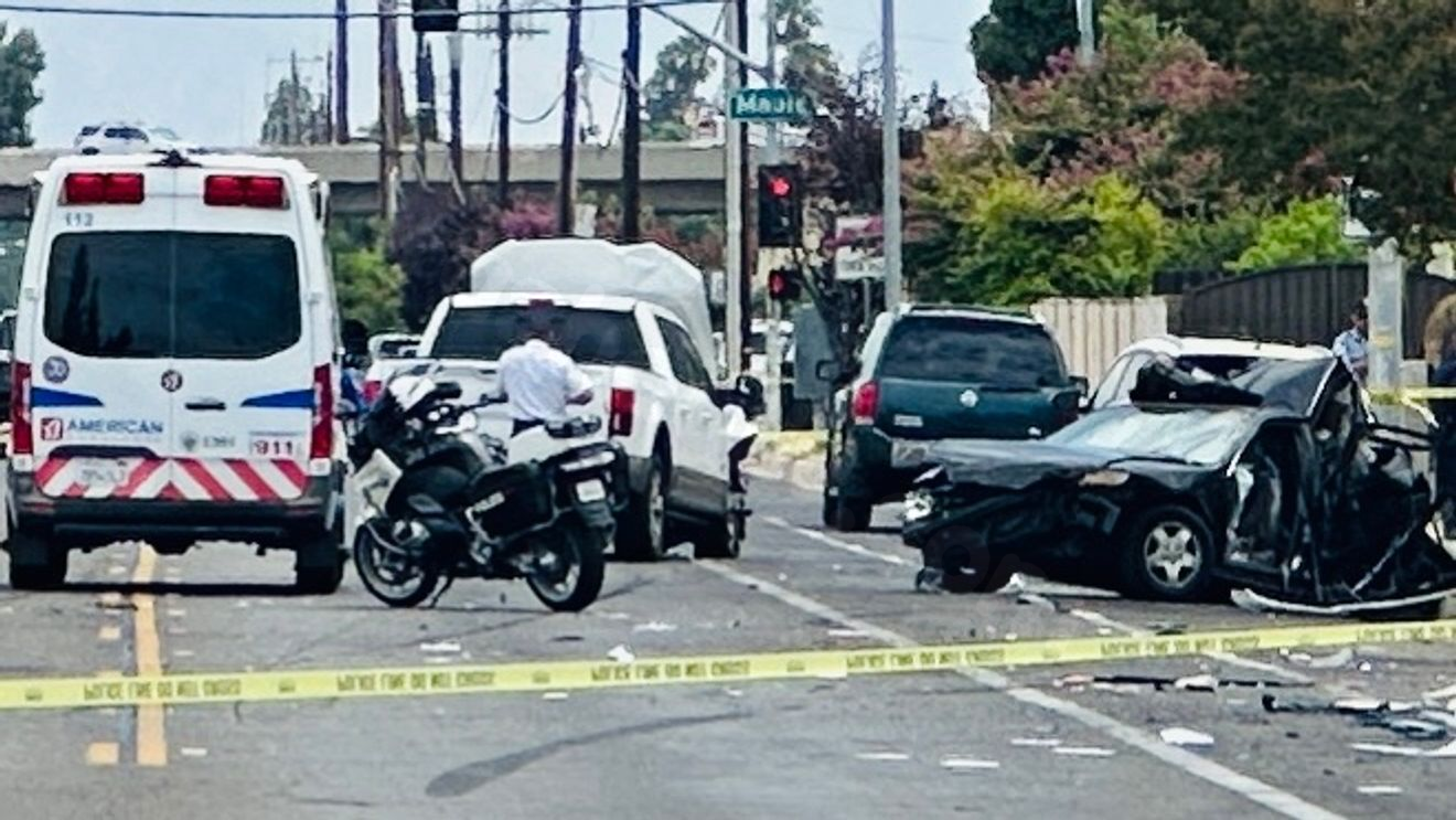 At least one person and a dog killed in Gettysburg Avenue rollover crash in Fresno