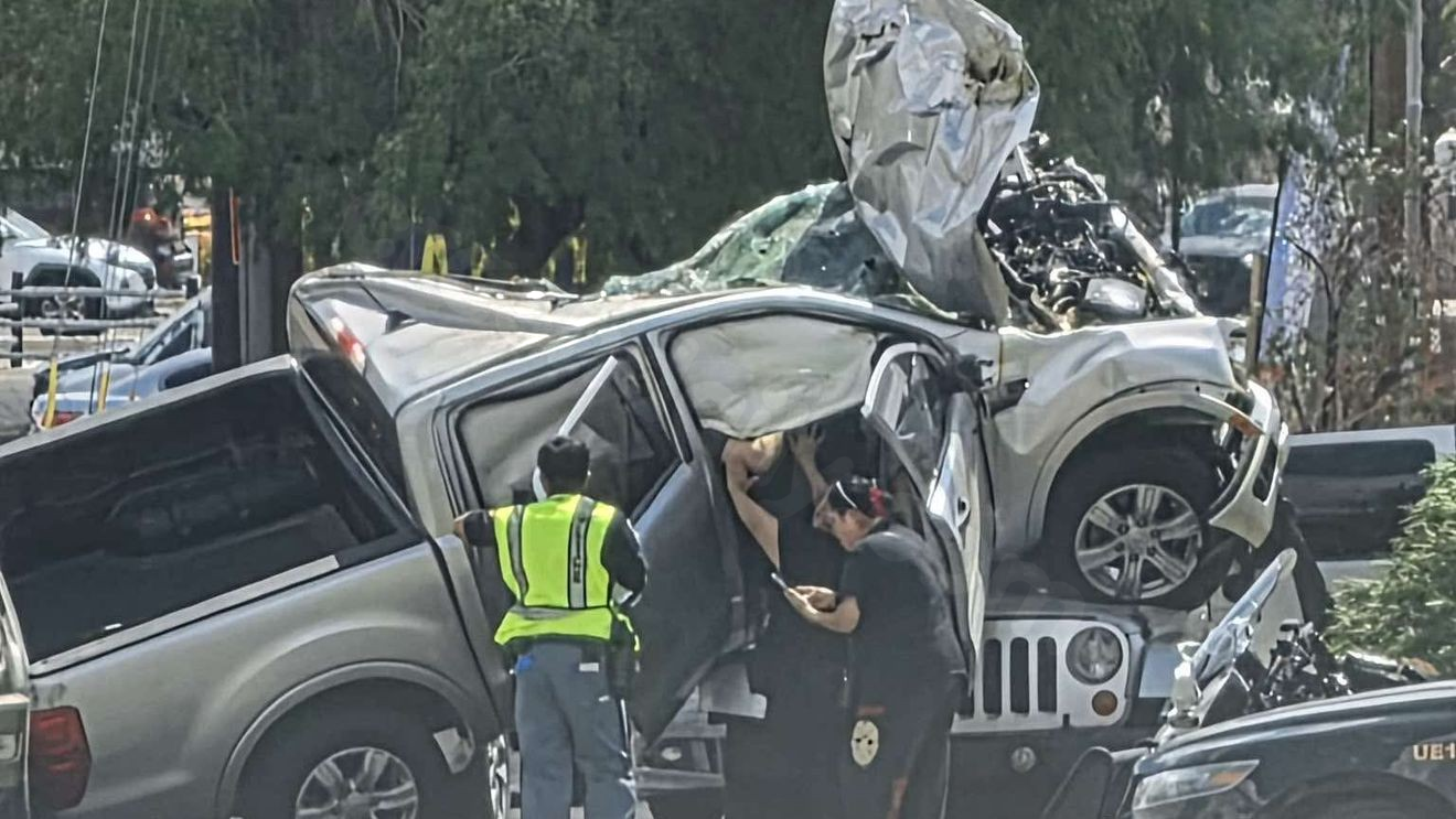 Six taken to hospital after crash at Joe Battle North and Montwood