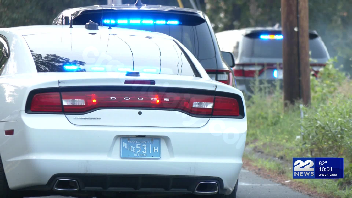 Crash closes portion of Piper Road in West Springfield