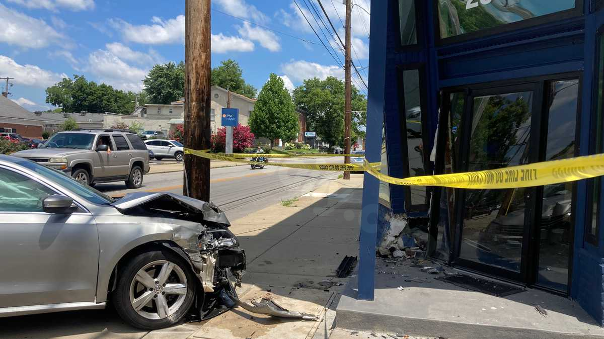 Portland bakery owner delays grand opening after car crashes into storefront