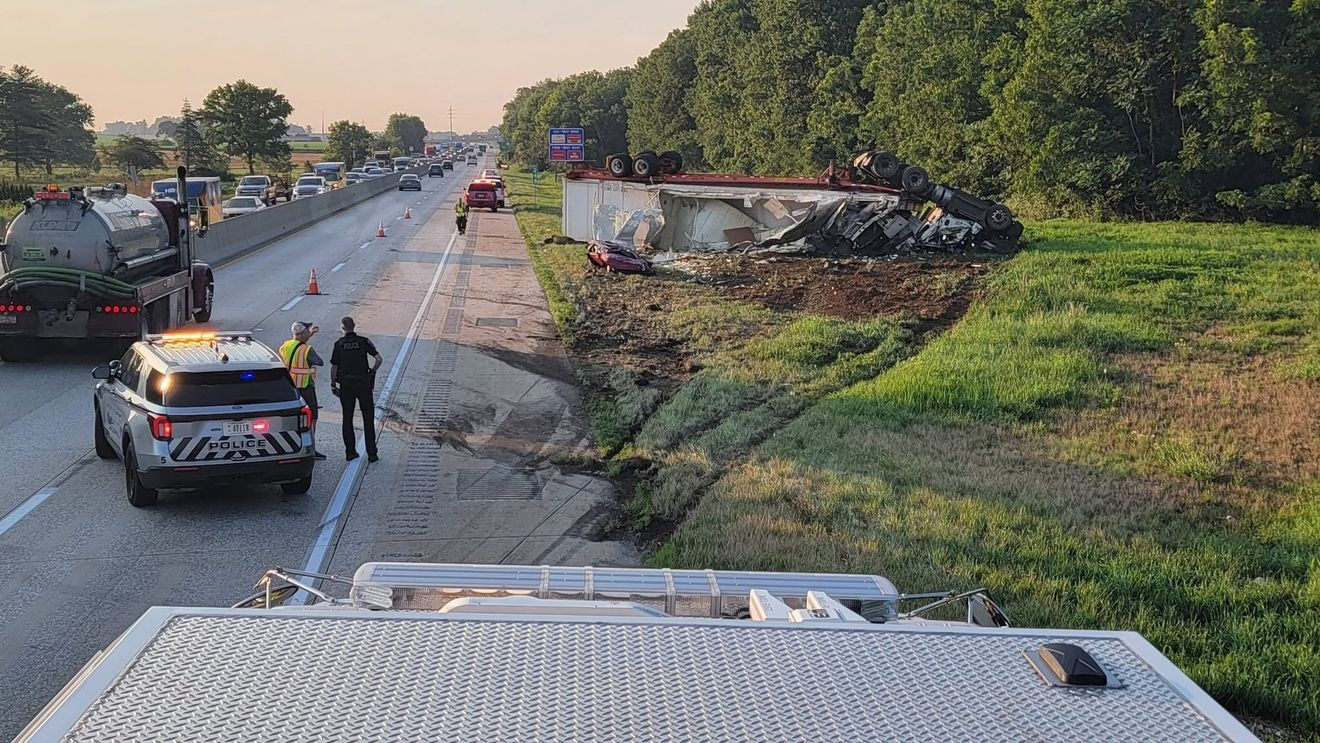 Tractor-trailer overturned in 2-car crash on Route 283 in Lancaster County