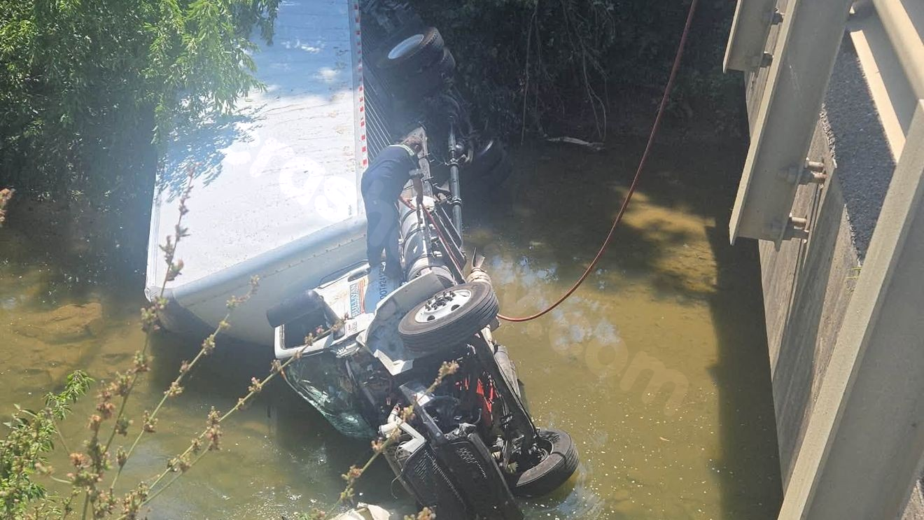 Tri-State bridge closed indefinitely after truck crash