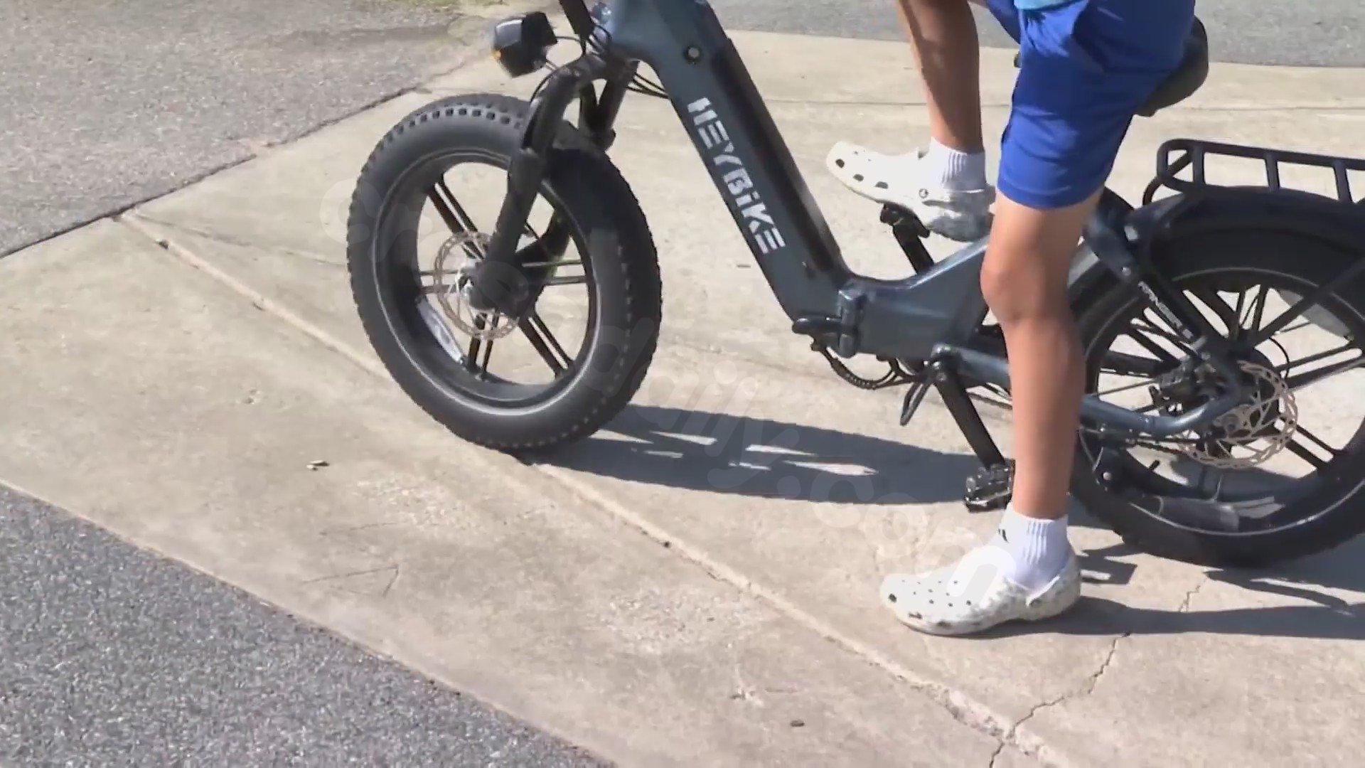 2 teens injured in e-bike crash in Libertyville