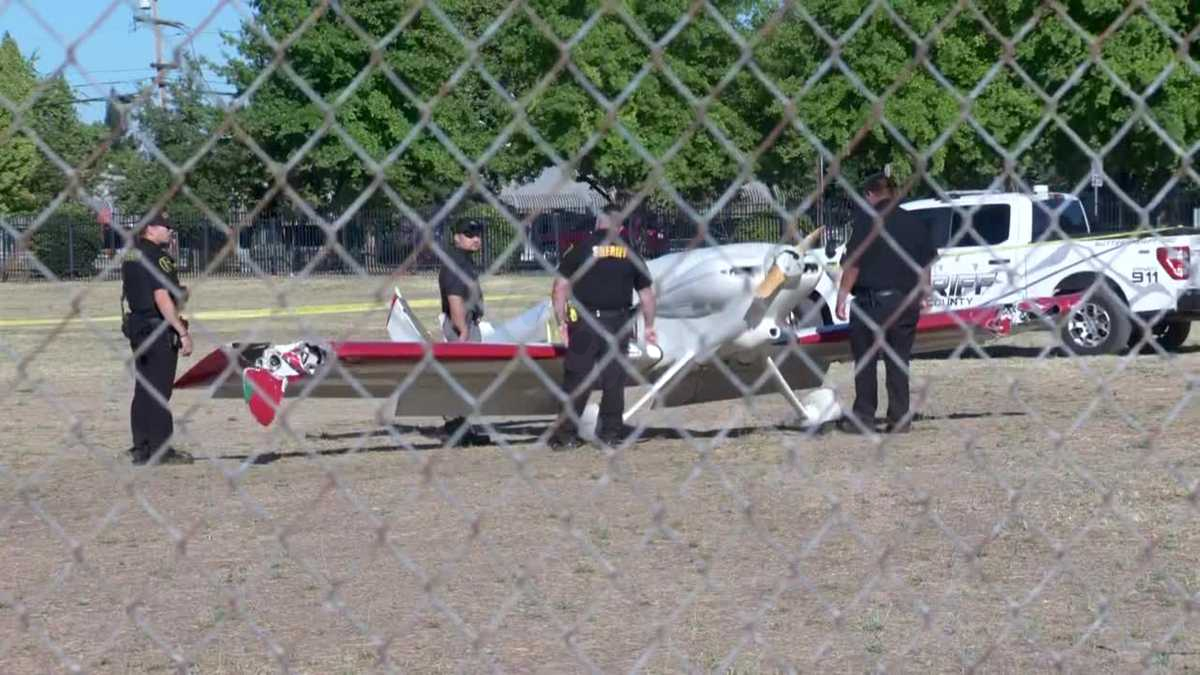 At least 1 person dies after small plane crash at airport, Sutter County sheriff's office says