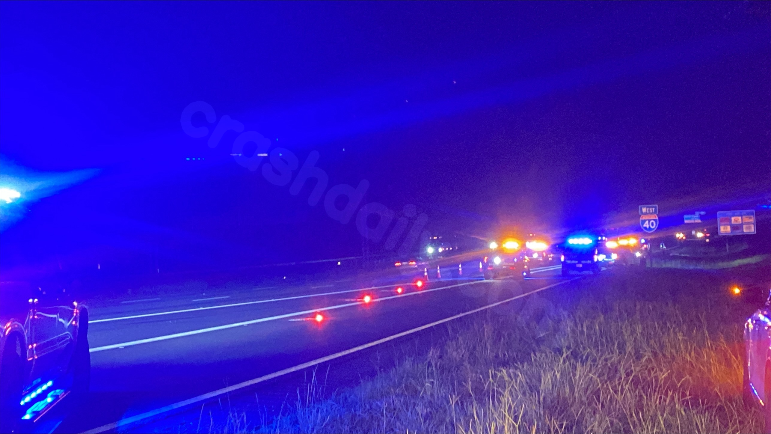 Crash slows traffic, closes lanes on I-40 West in Raleigh