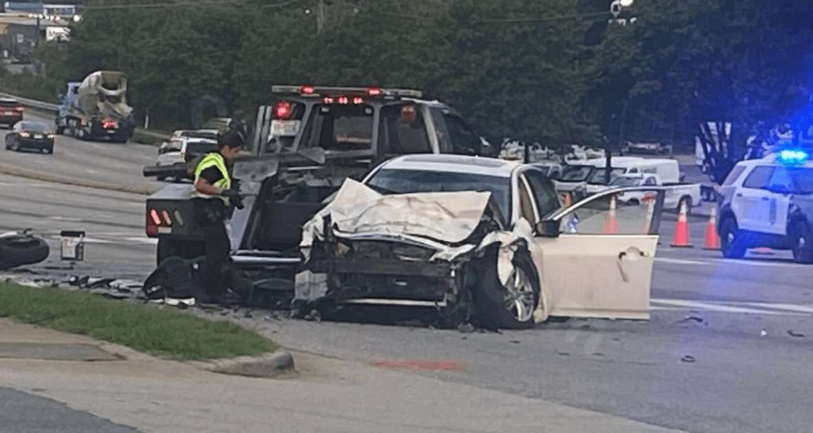 Motorcyclist killed, 3 injured after tow truck crash on Capital Boulevard in Raleigh, police say