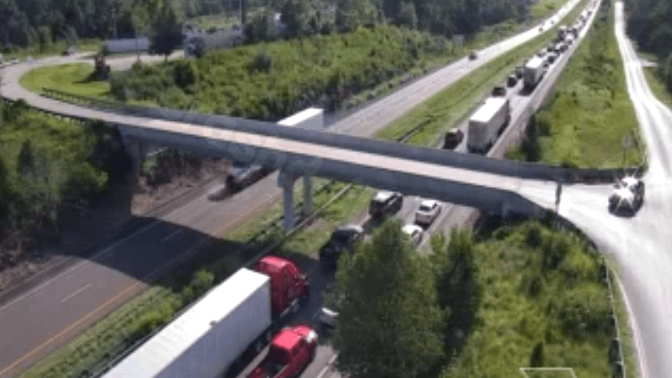 Multi-vehicle crash involving intoxicated driver causes I-70 to close in Boone County