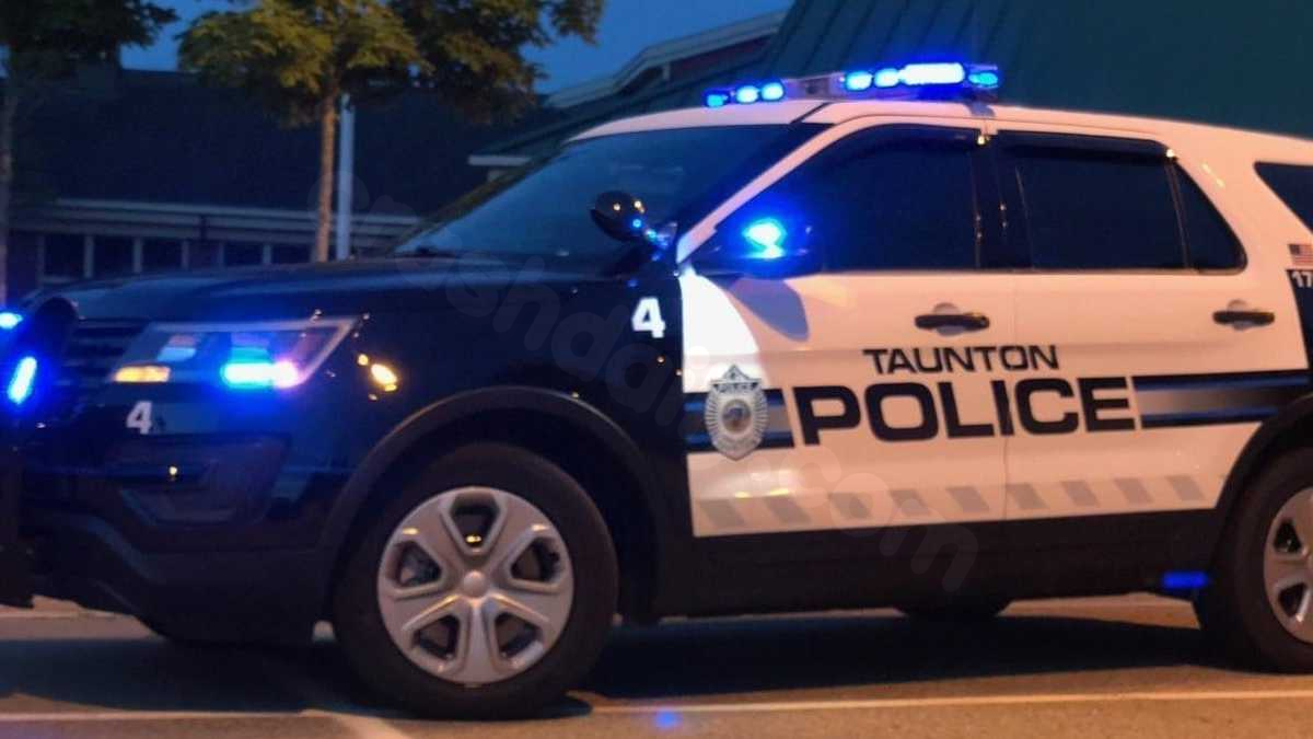 One woman dead, another injured in late-night Taunton crash