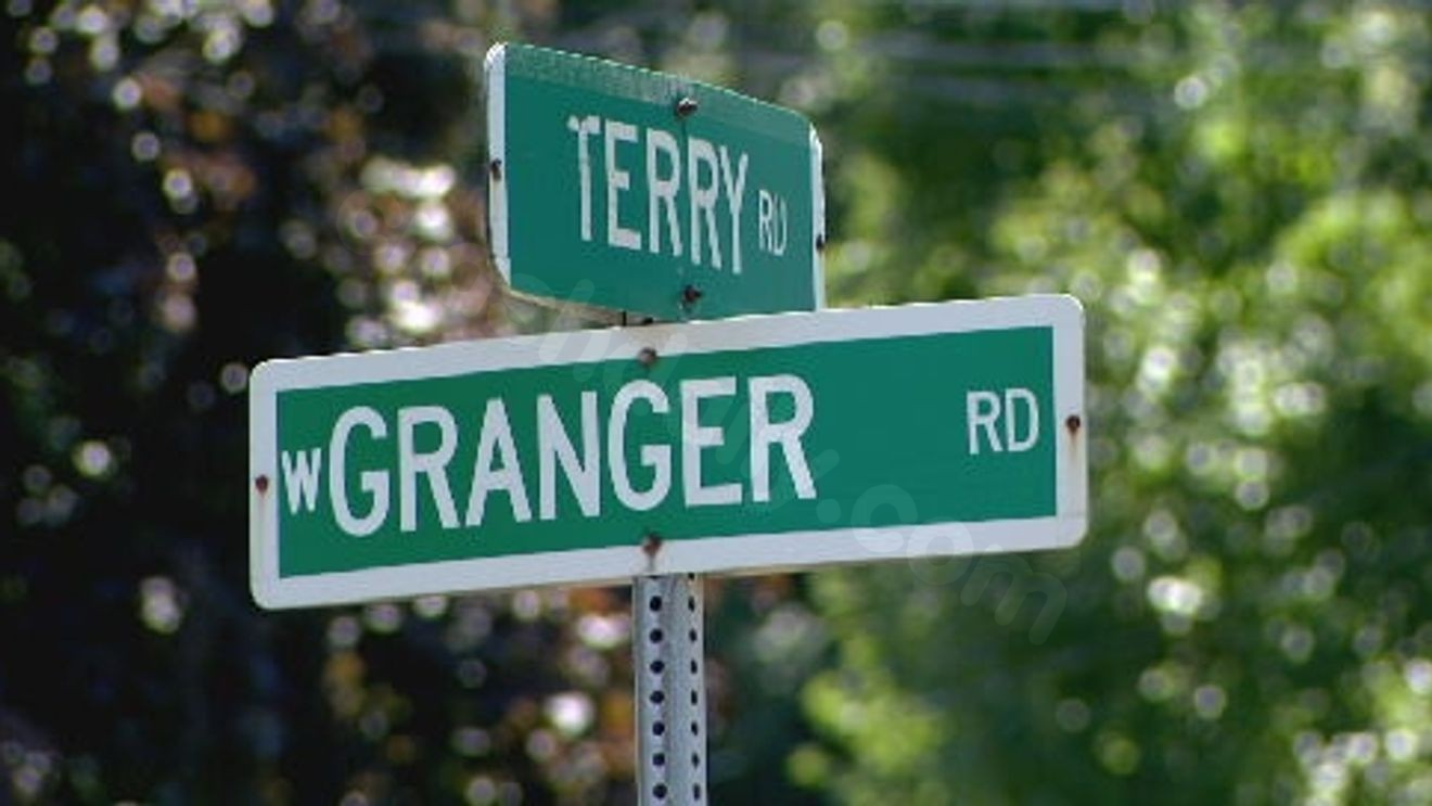 Pedestrian critically injured in early morning crash in Town of Geddes