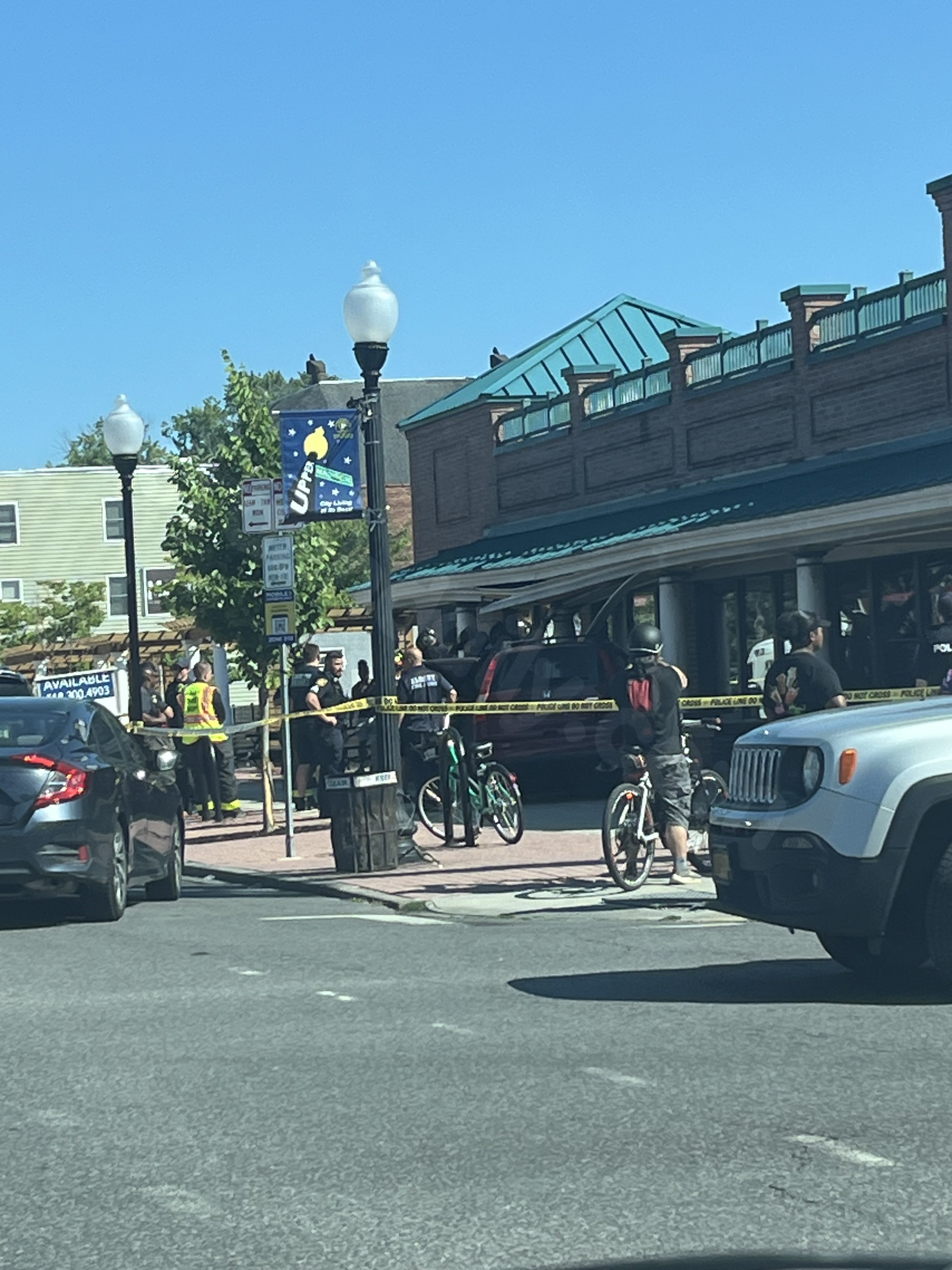 Car crashes into Dunkin’ on Madison Avenue in Albany