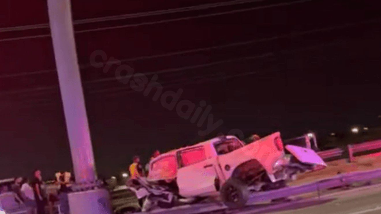 Crash in East El Paso leaves one person seriously injured