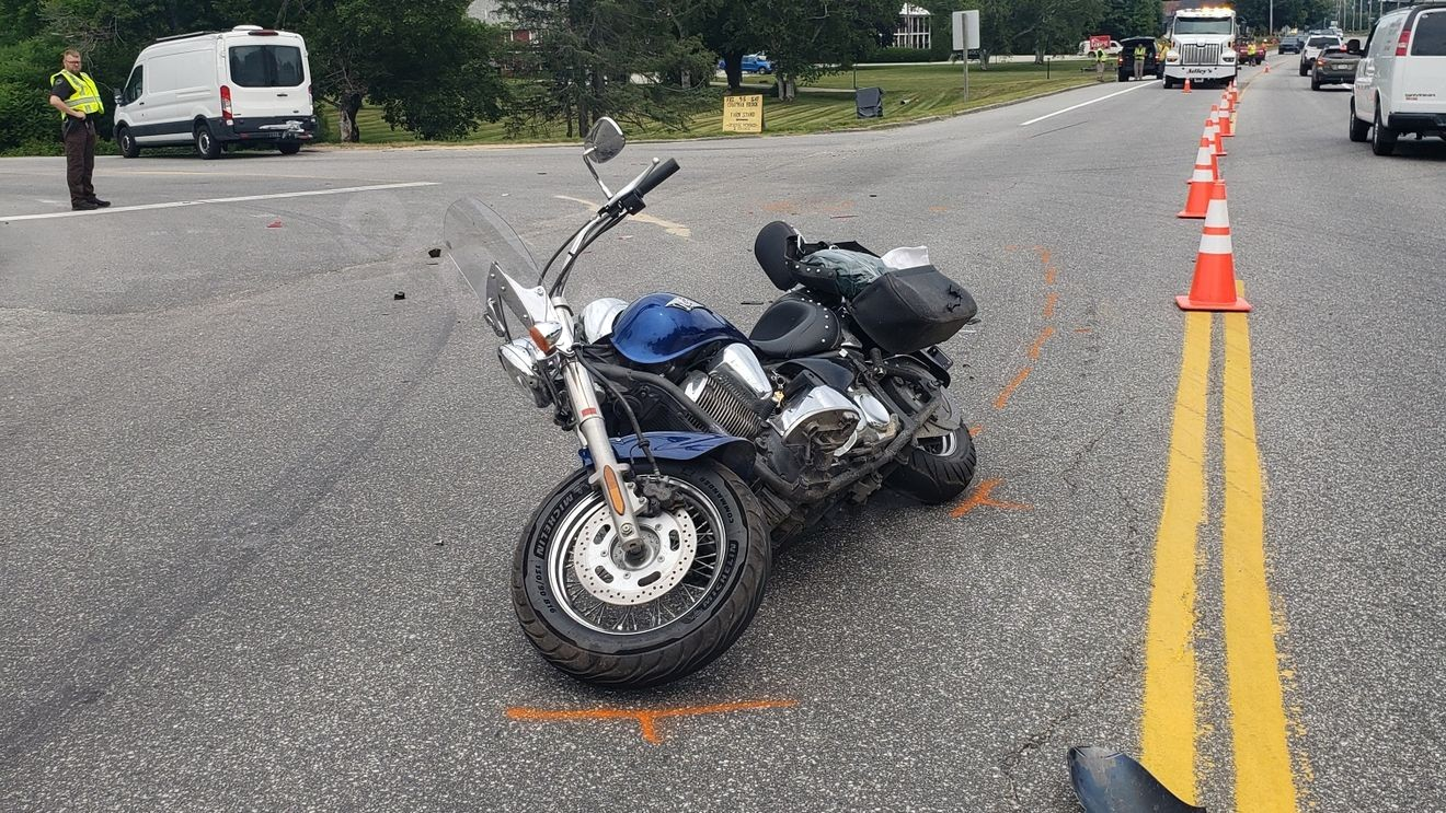 Motorcyclist seriously injured in Bethel crash