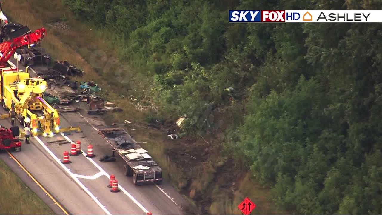 Local man killed in semi rollover on I-480