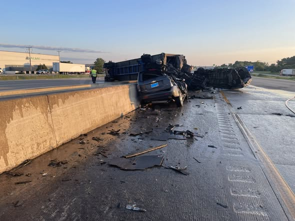 Two back-to-back semi crashes in Racine close down I94 for several hours