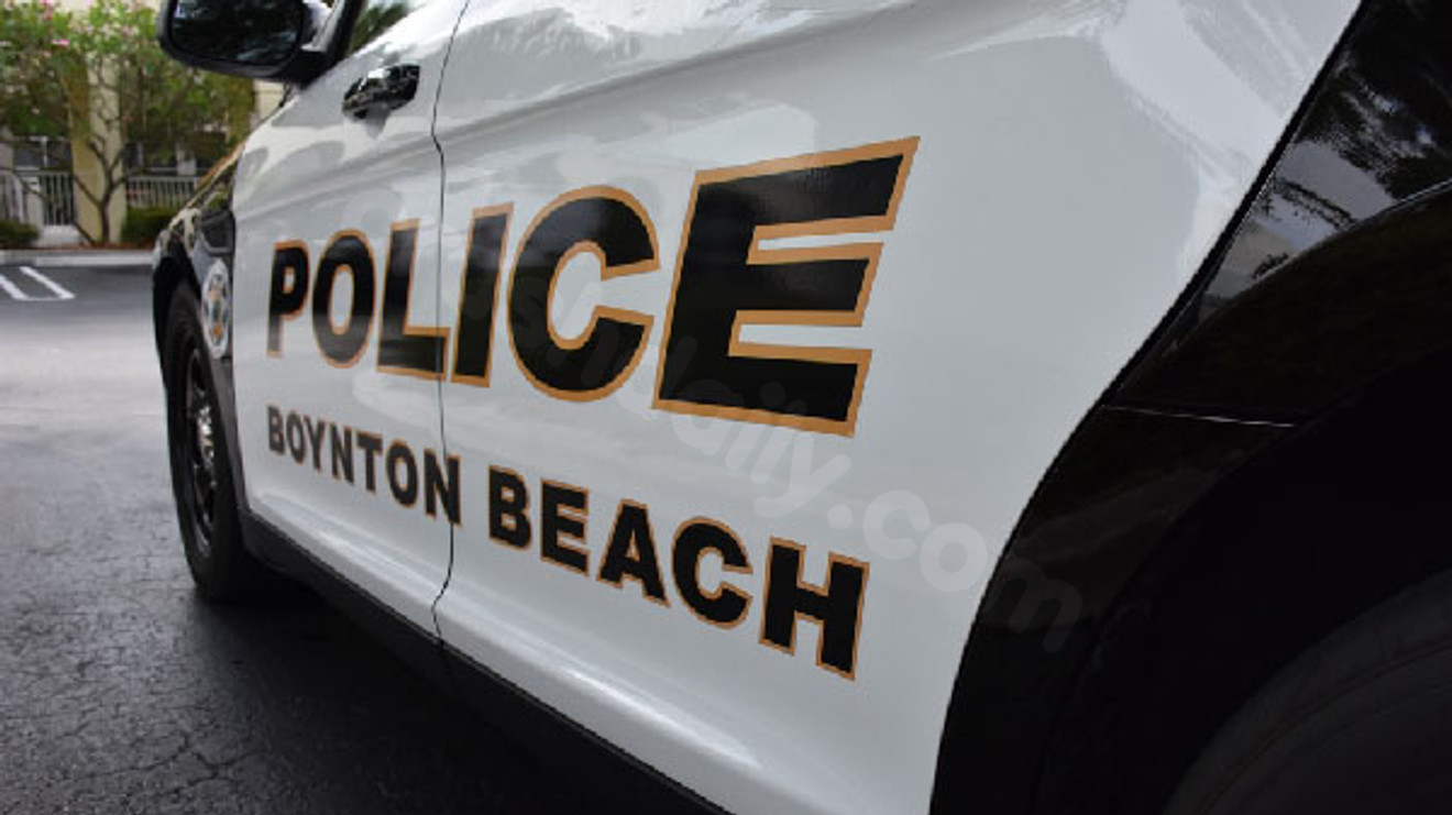 Drivers urged to detour as police work crash closing Gateway Blvd at Congress Ave