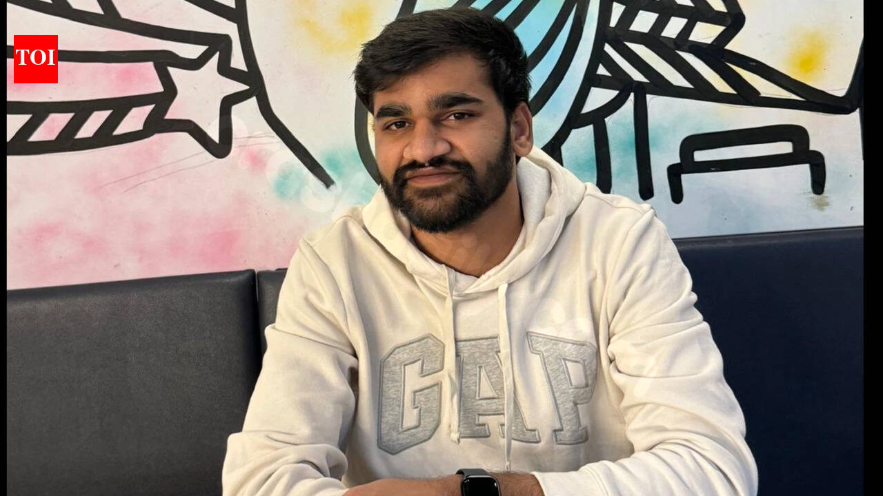 Indian man dies in road accident in Detroit; his two-wheeler was hit by a car; developed cerebral fat emb