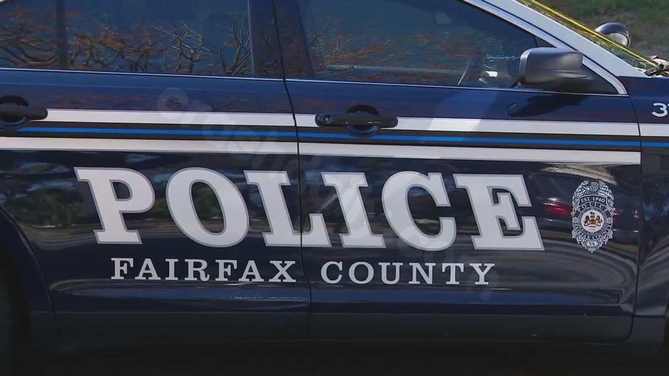 Motorcyclist dies after crash with vehicle in Fairfax County
