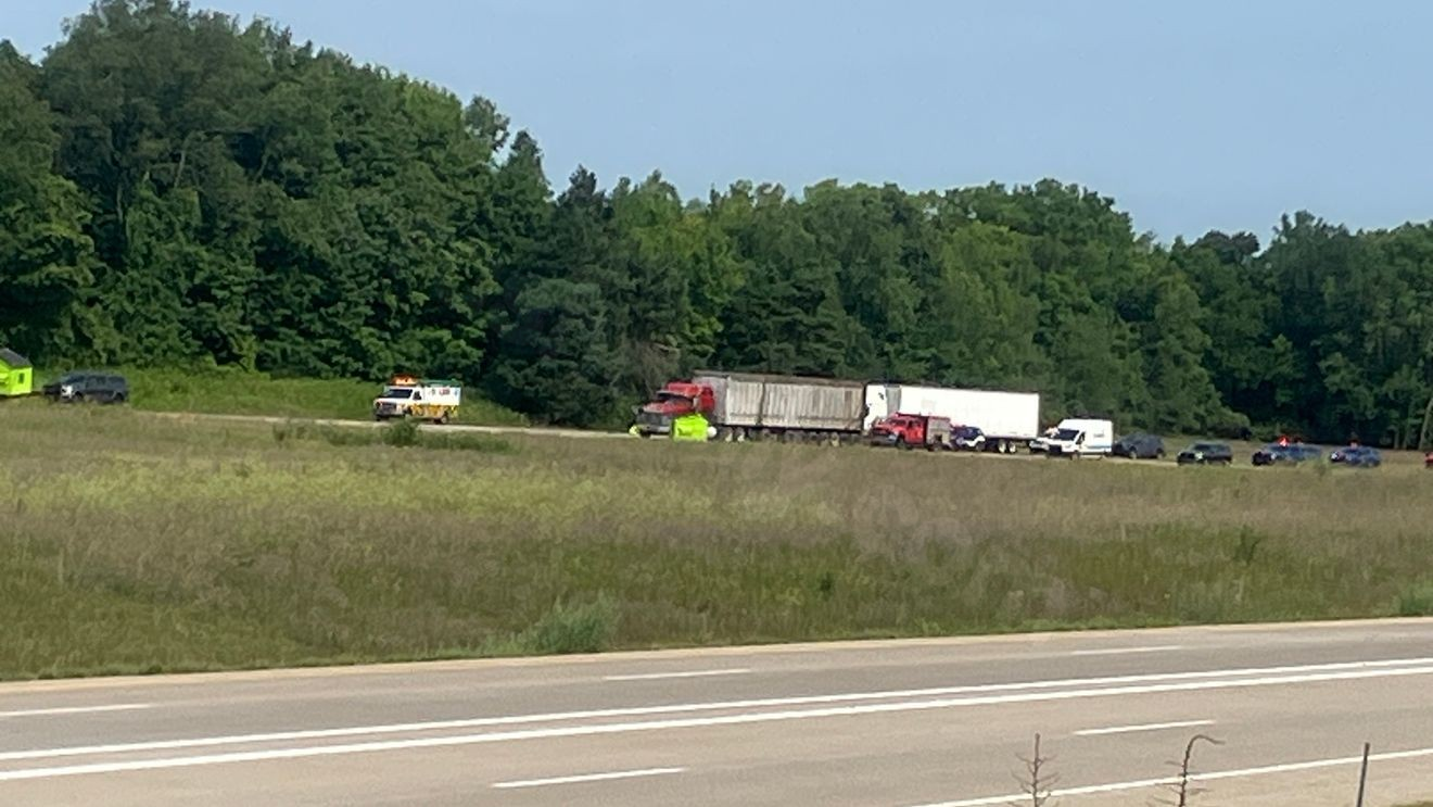 Southbound US-131 shut down after crashes, motorists advised to avoid area
