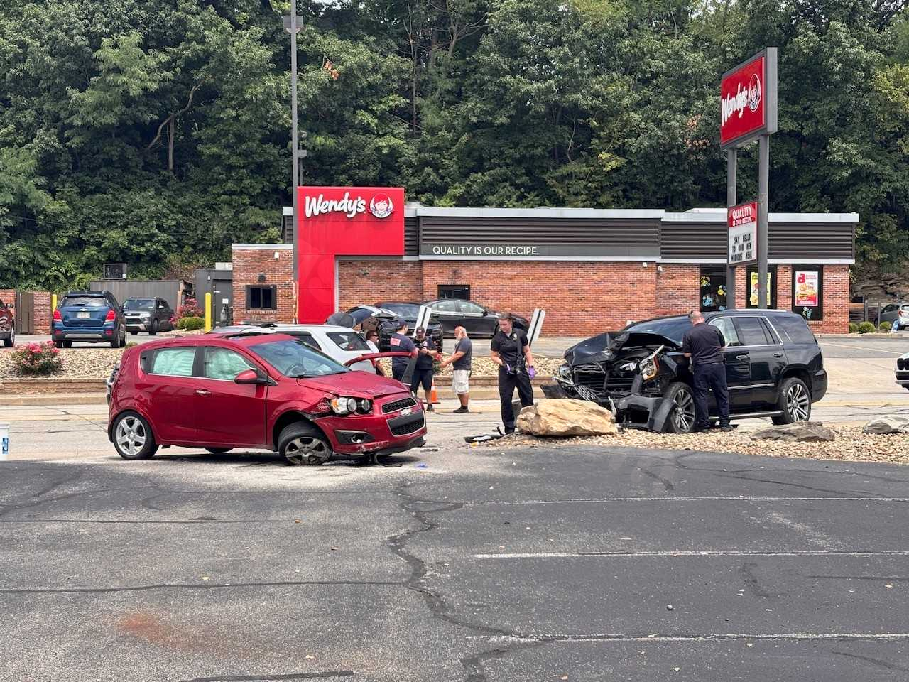 Man dies, woman and 4-year-old injured in crash on Route 65 in Allegheny County