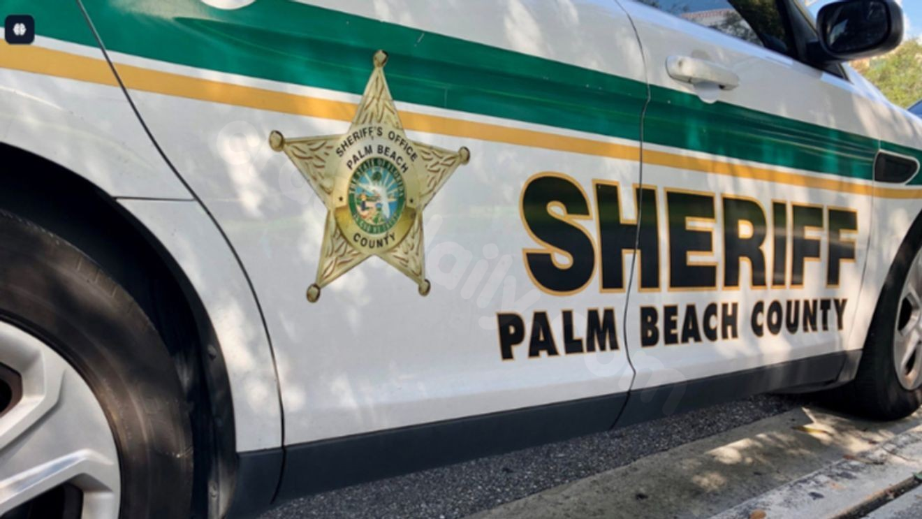 33-year-old motorcyclist killed in rear-end crash on Southern Boulevard