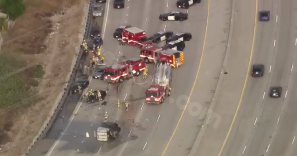At least 4 injured after fiery multi-car crash involving box truck on 210 Freeway in Lake View Terrace