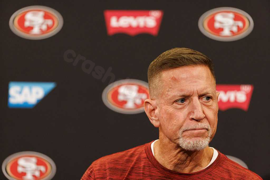 Ex-Dolphins assistant coach Foerster to co-lead 49ers after head coach Kyle Shanahan's car accident