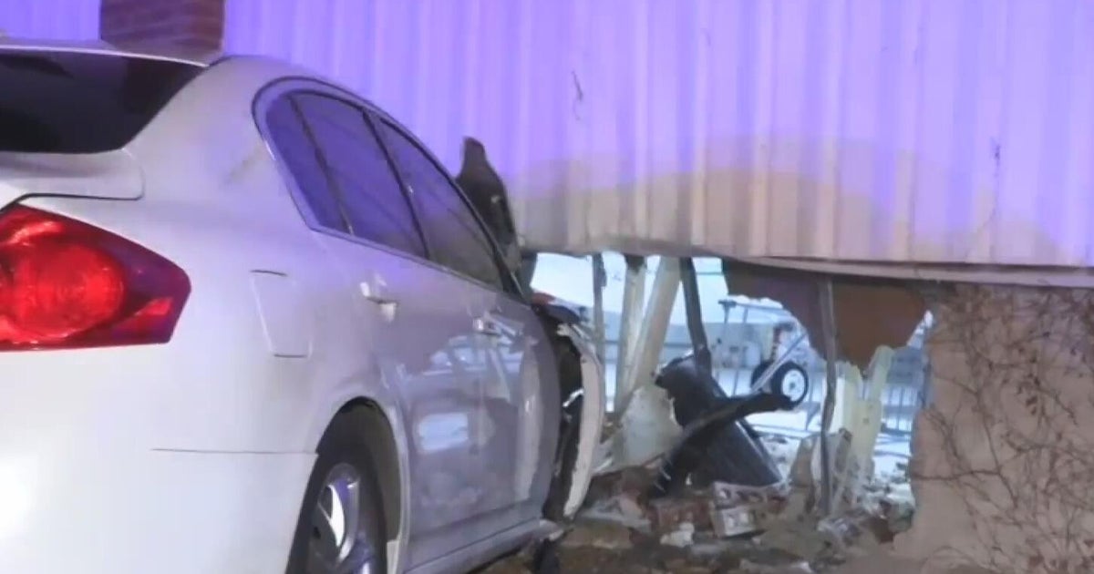 Fatality in multi-vehicle collision near Chicago Midway Airport